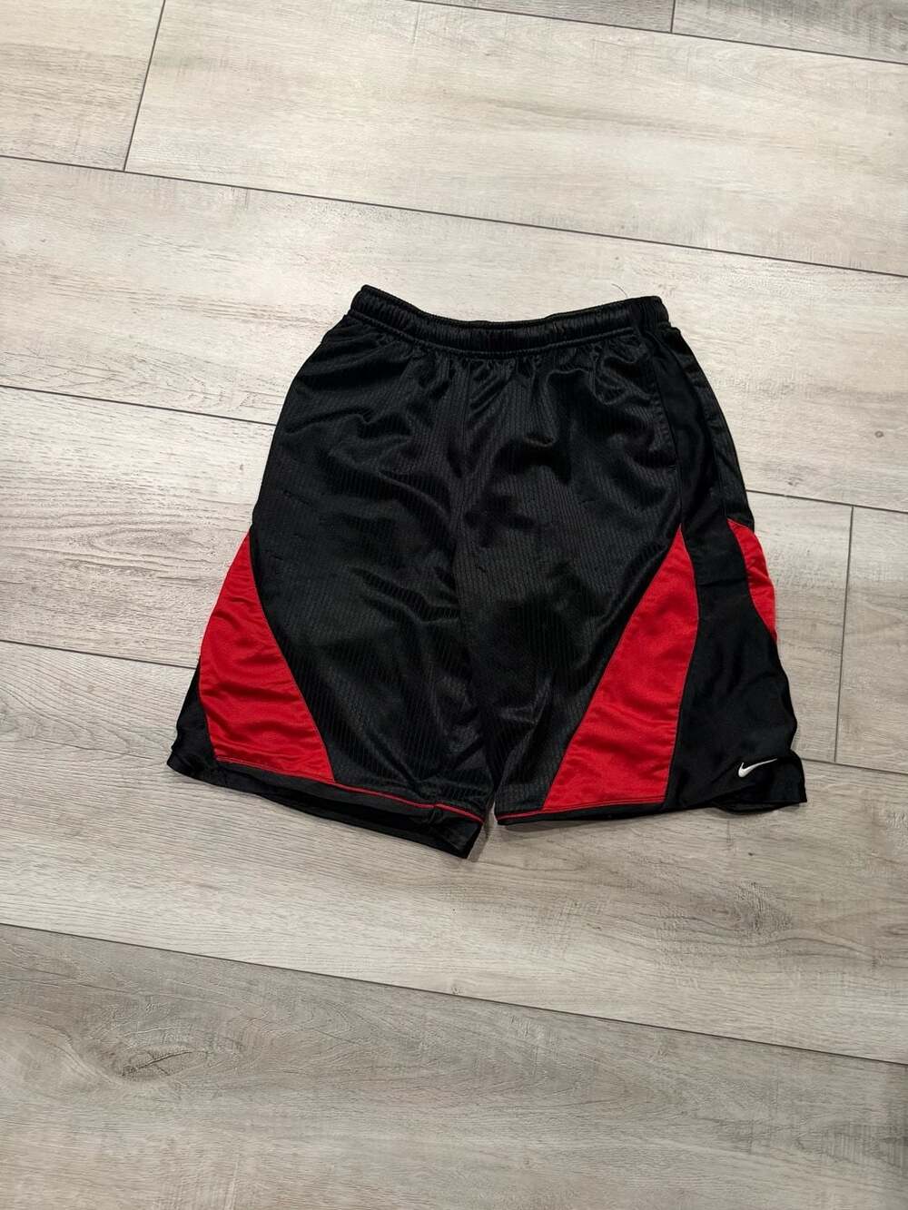 90s Vintage Nike Basketball Shorts M (10-12) Black Red Athletic Mesh